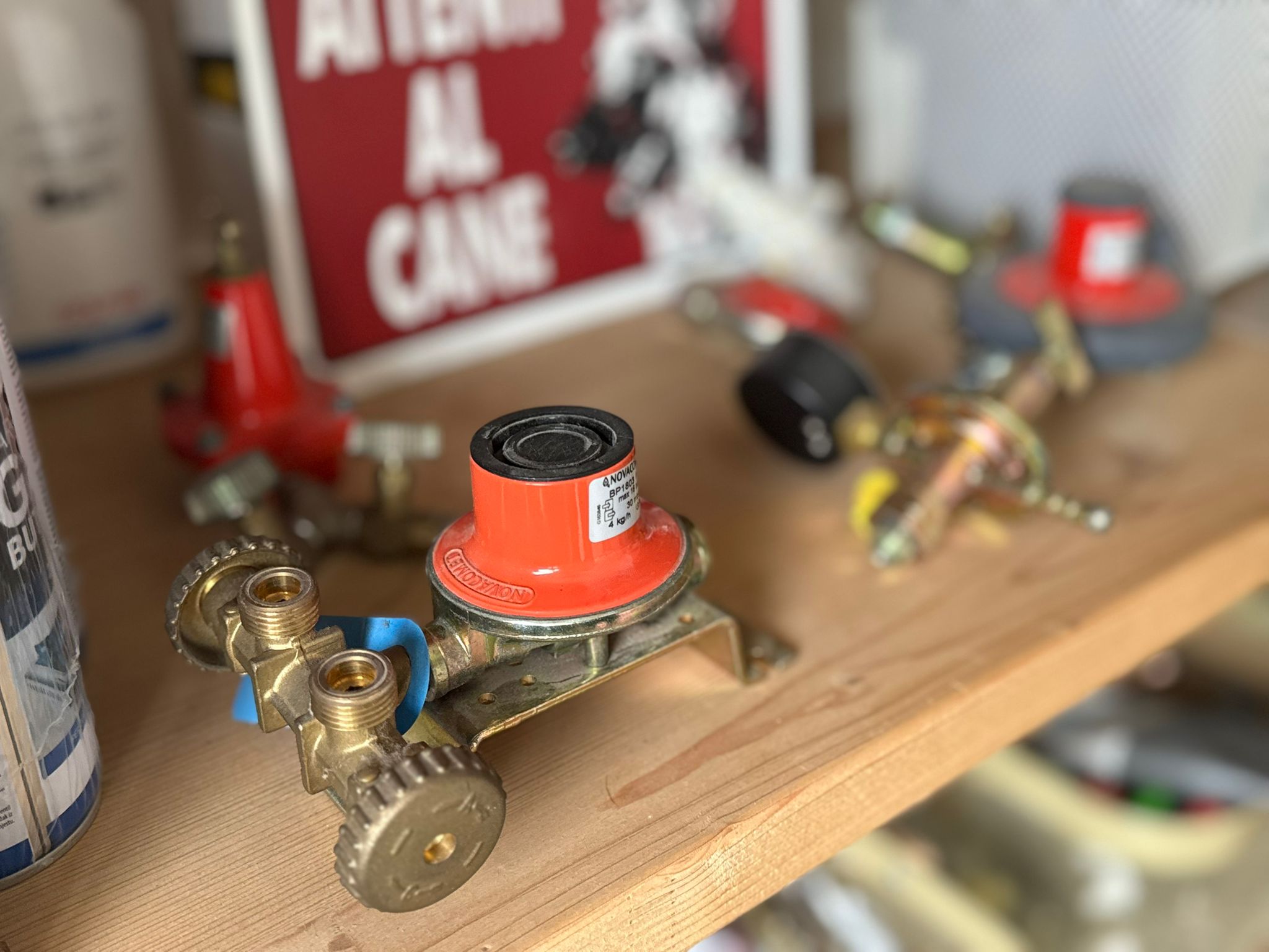 Riduttori e accessori gas nel negozio Estense Gas Ferrara